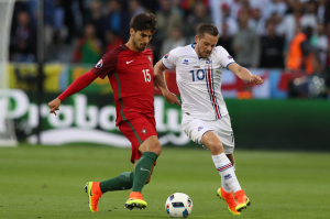 Valencia odrzuciła ofertę Chelsea za Andre Gomesa