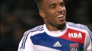 Lacazette podpisze nowy kontrakt z Lyonem?