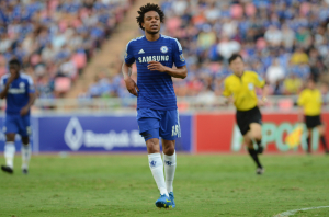 Napastnik wrócił do Chelsea na leczenie