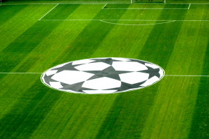 Cudowny wieczór Polaków w LM! Lewandowski z golem, dwa trafienia Milika! [VIDEO]