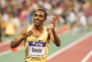 Bekele wygrał maraton w Berlinie. Kapitalny czas!