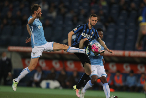 Juventus, Milan i Roma zainteresowane Brozoviciem