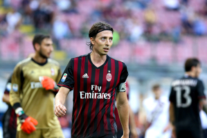 Riccardo Montolivo na celowniku Valencii