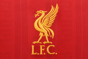 Liverpool wygrał i dogonił Arsenal