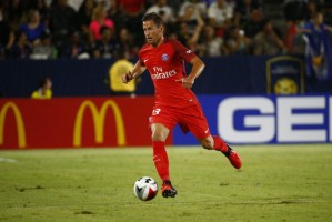 Prezes Olympique Lyon: Krychowiak nie trafi do nas przez pieniądze