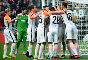 LE: Szachtar wygrał w Bradze, zwycięstwo i awans KAA Gent