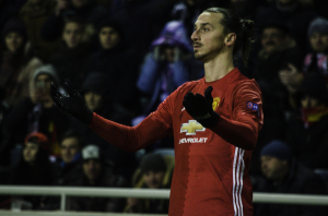 Neville: Ibrahimović myśli, że jest Bogiem. Manchester United potrzebuje takich piłkarzy!