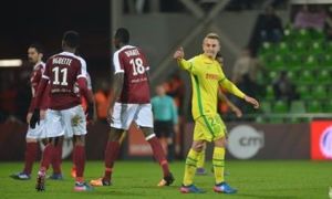 45 minut Stępińskiego, remis Nantes