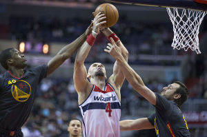 Porażka Wizards, siedem punktów Gortata