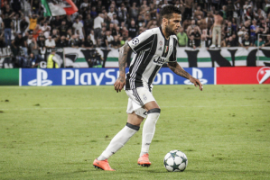 Alves: Chcemy zdobyć na Camp Nou kolejne gole