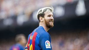 Barcelona odpowiada Realowi! Świetny mecz Messiego, choć Sociedad mocno naciskał