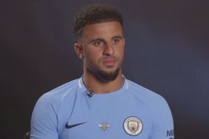 Oficjalnie: Obrońca Tottenhamu przechodzi do Manchesteru City. "Guardiola pomoże mi wspiąć się na wyższy poziom"