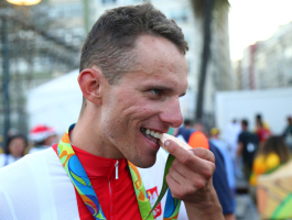 Majka wciąż liderem Tour of California