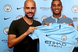 OFICJALNIE: Danilo podpisał kontrakt z Manchesterem City