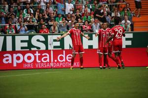 Lewandowski nie podniósł się z ławki, a Bayern pewnie wygrał i został mistrzem Niemiec! [VIDEO]