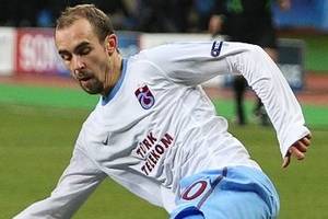 Adrian Mierzejewski znowu strzela! Zwycięstwo Sydney, gol i asysta Polaka [VIDEO]