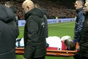 "Czerwone Diabły" znów straciły punkty! Lukaku zniesiony z boiska w masce tlenowej [VIDEO]