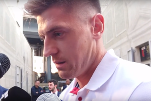 Kulisy wywiadu z Krzysztofem Piątkiem. "Zaczął opowiadać, czy Jović będzie pasował do Barcelony"