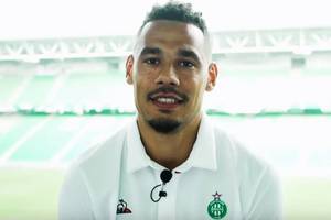Czołowy obrońca Ligue 1 chce grać dla reprezentacji Polski. W przeszłości występował w Lyonie i Sevilli