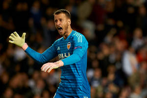 Chelsea sięgnie po rezerwowego bramkarza Barcelony?
