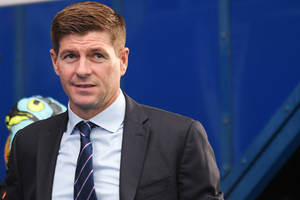 "Steven Gerrard jest jedynym kandydatem do zastąpienia Jurgena Kloppa w Liverpoolu"