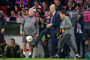 Arsene Wenger: Żałuję, że w tamtym spotkaniu nie było systemu VAR. To totalnie zmieniłoby historię Arsenalu
