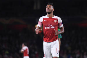 Pierre-Emerick Aubameyang negocjuje nowy kontrakt z Arsenalem