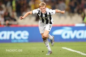 Gol Karola Świderskiego w lidze greckiej! Polak zachował się jak rasowy snajper [WIDEO]