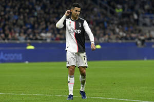 Olbrzymie zarobki Cristiano Ronaldo. Dostaje miliony za... wpisy na Instagramie