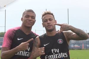 Kylian Mbappe spiera się z Thomasem Tuchelem o pozycję Neymara w PSG. Real Madryt chce to wykorzystać