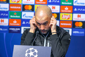 Kosztował fortunę, teraz nie łapie się do kadry meczowej. Pep Guardiola wyjaśnia sytuację