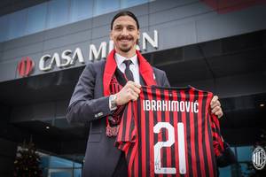 Milan gromi w sparingu. Dwa gole Piątka, trafienie Ibrahimovicia [WIDEO]