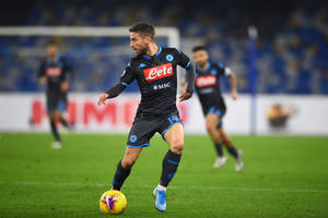 AS Roma walczy o Driesa Mertensa. Kusi go atrakcyjnym kontraktem