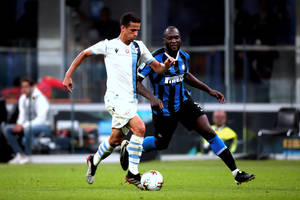 Dwie drogi do przerwania hegemonii Juve. Lazio i Inter w pogoni za "Scudetto"