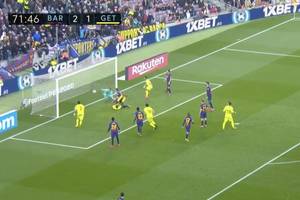 Ter Stegen wybronił zwycięstwo piłkarzy FC Barcelony. Wcześniej VAR uratował ich przed utratą bramki [WIDEO]