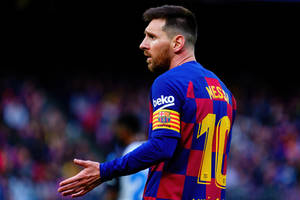 Sfrustrowany Messi podczas sparingu Barcelony. “Przestaniesz mnie kopać, idioto?”