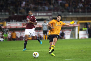 Media: Raul Jimenez może zastąpić Douglasa Costę w Juventusie