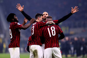 Popis Zlatana Ibrahimovicia! Napastnik AC Milan zdobył dwie bramki i przeszedł do historii [WIDEO]