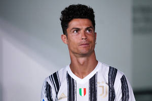 Cristiano Ronaldo skomentował porażkę w Lidze Mistrzów. "Kibice wymagają od nas więcej. Czas na refleksję"