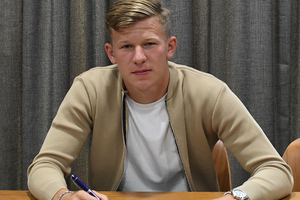 Mateusz Bogusz podpisał nową umowę z Leeds United