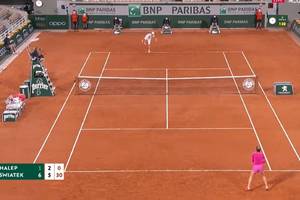 Co za mecz Igi Świątek! Polka zmiażdżyła wiceliderkę rankingu WTA i zagra w ćwierćfinale French Open! [WIDEO]