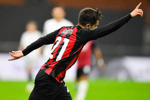 Real i Milan uzgodnili warunki transferu. Fabrizio Romano przekazał szczegóły