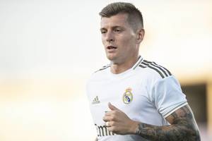 Toni Kroos skomentował wyniki plebiscytu FIFA. Docenił Roberta Lewandowskiego, uderzył w Leo Messiego