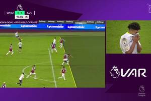 VAR uratował zwycięstwo West Hamu. Kolejny centymetrowy spalony w Premier League [WIDEO]