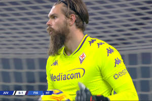 Juventus rozbity przez Fiorentinę! Wielka kontrowersja z udziałem Bartłomieja Drągowskiego [WIDEO]