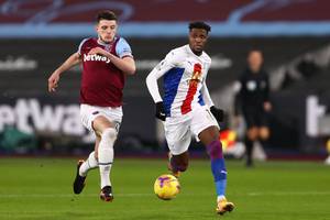 Szejkowie kuszą gwiazdę klubu Premier League. Wielkie pieniądze na stole