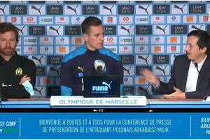 Arkadiusz Milik oficjalnie zaprezentowany w Olympique Marsylia. "To jedyne, czego mi brakuje"