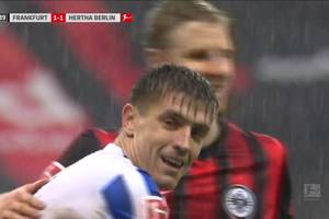 Gol Krzysztofa Piątka dla Herthy Berlin! Polak pokazał się nowemu trenerowi