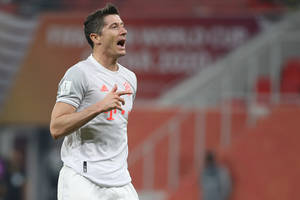 Robert Lewandowski o kolejnych celach w karierze: Mogę grać przez wiele lat. Chcę stale być na szczycie