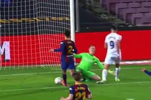 Sędzia skrzywdził FC Barcelonę? Kontrowersyjny rzut karny! Ronald Koeman ruszył do arbitra [WIDEO]